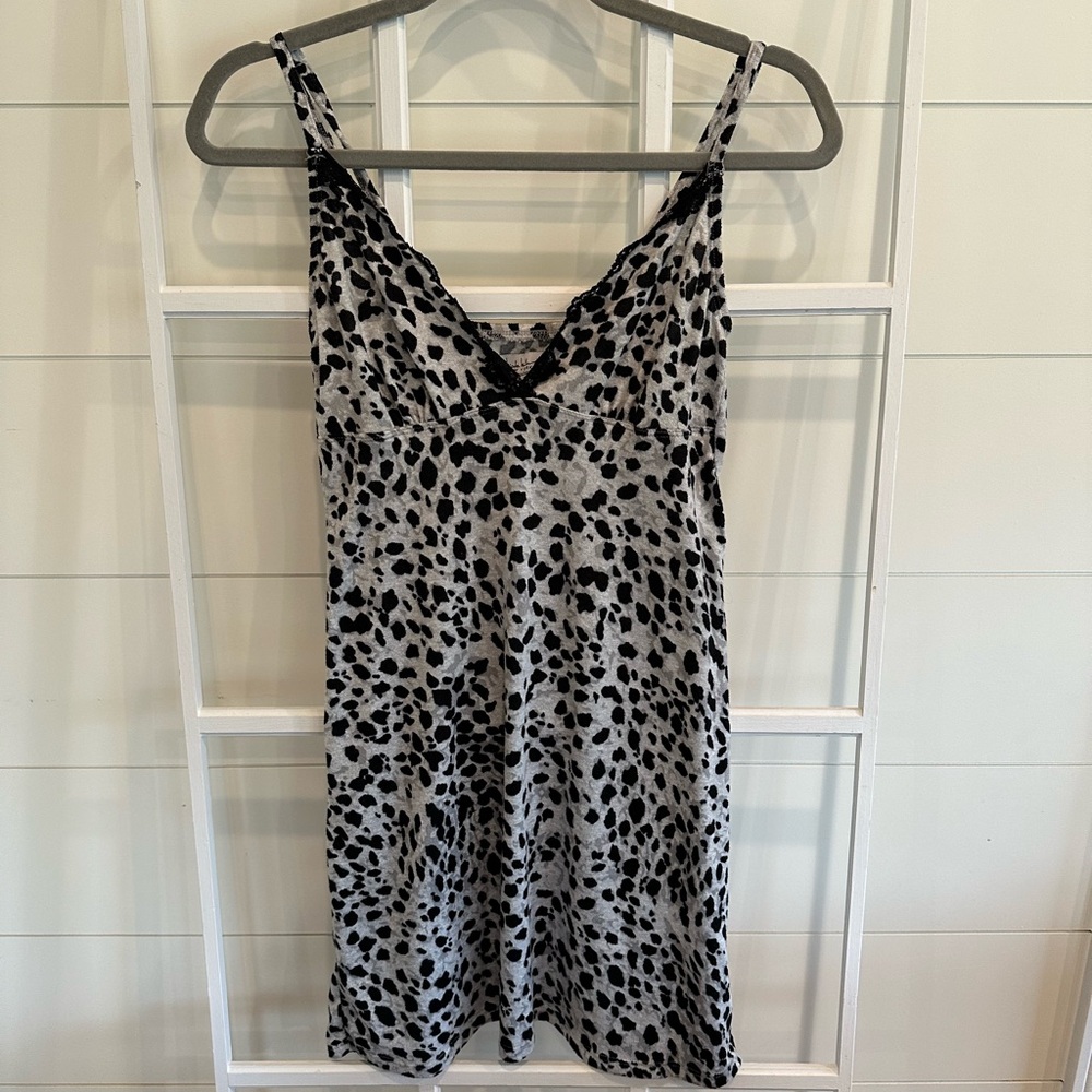 Nicole Miller night gown